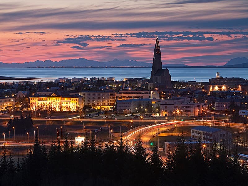 Pirate Party Gains Favor as Trust in Iceland Government Crumbles