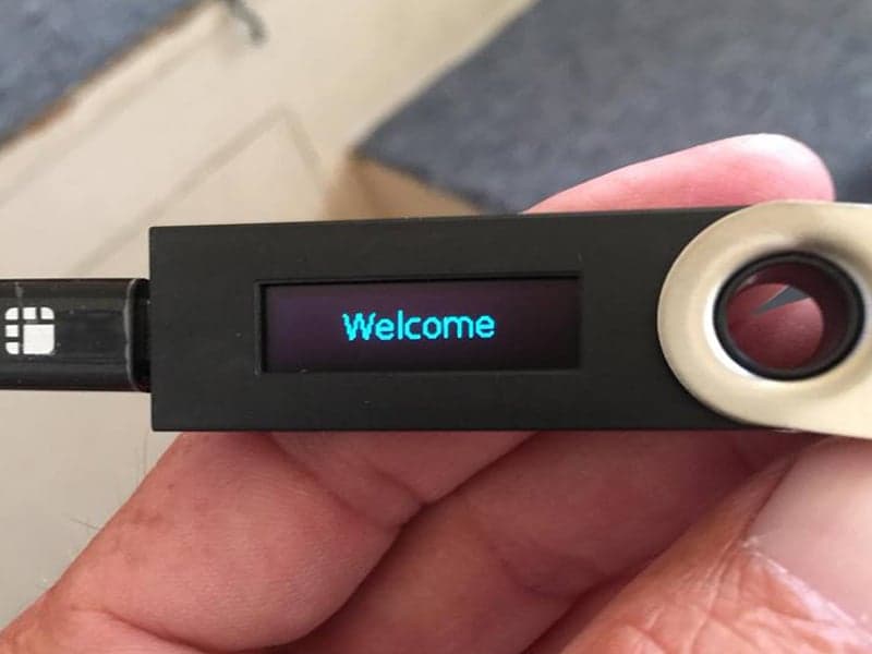 Ledger Nano S Review: Can This $65 Device Top Trezor?