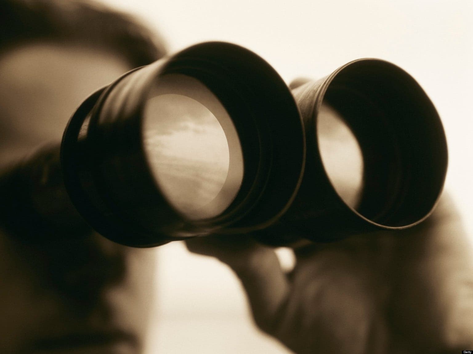 File Hosting Service Refuses Spying for PayPal, Picks Bitcoin