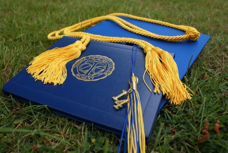 Using Blockchain to Fight the Fake Diploma Nightmare