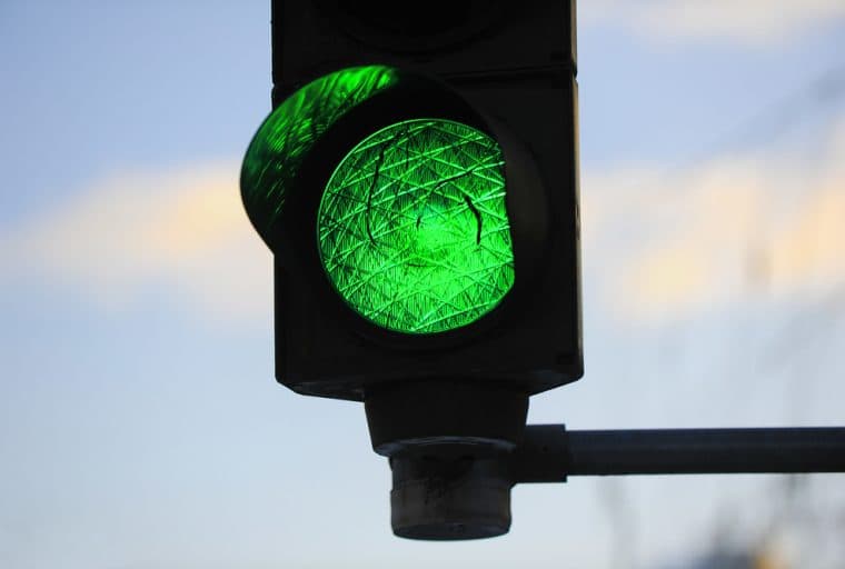 Russian Govt Regulator Launches Blockchain Project with Sberbank