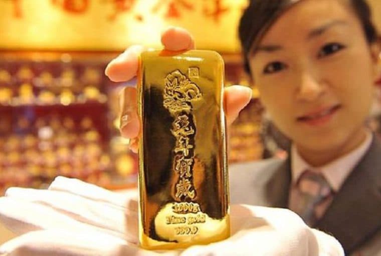 Best Selling Financial Author: Bitcoin Is the New Safe Haven Asset