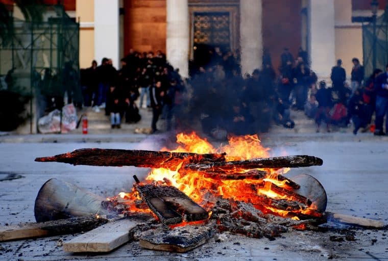 Bolivia’s Government Arrests 60 People Over a Pyramid Scheme - Not Bitcoin