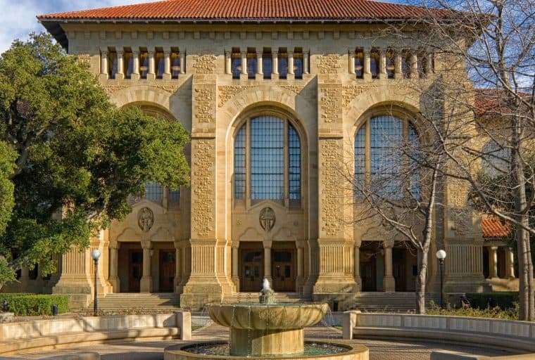 Over One Million People Enroll in Online Crypto Class