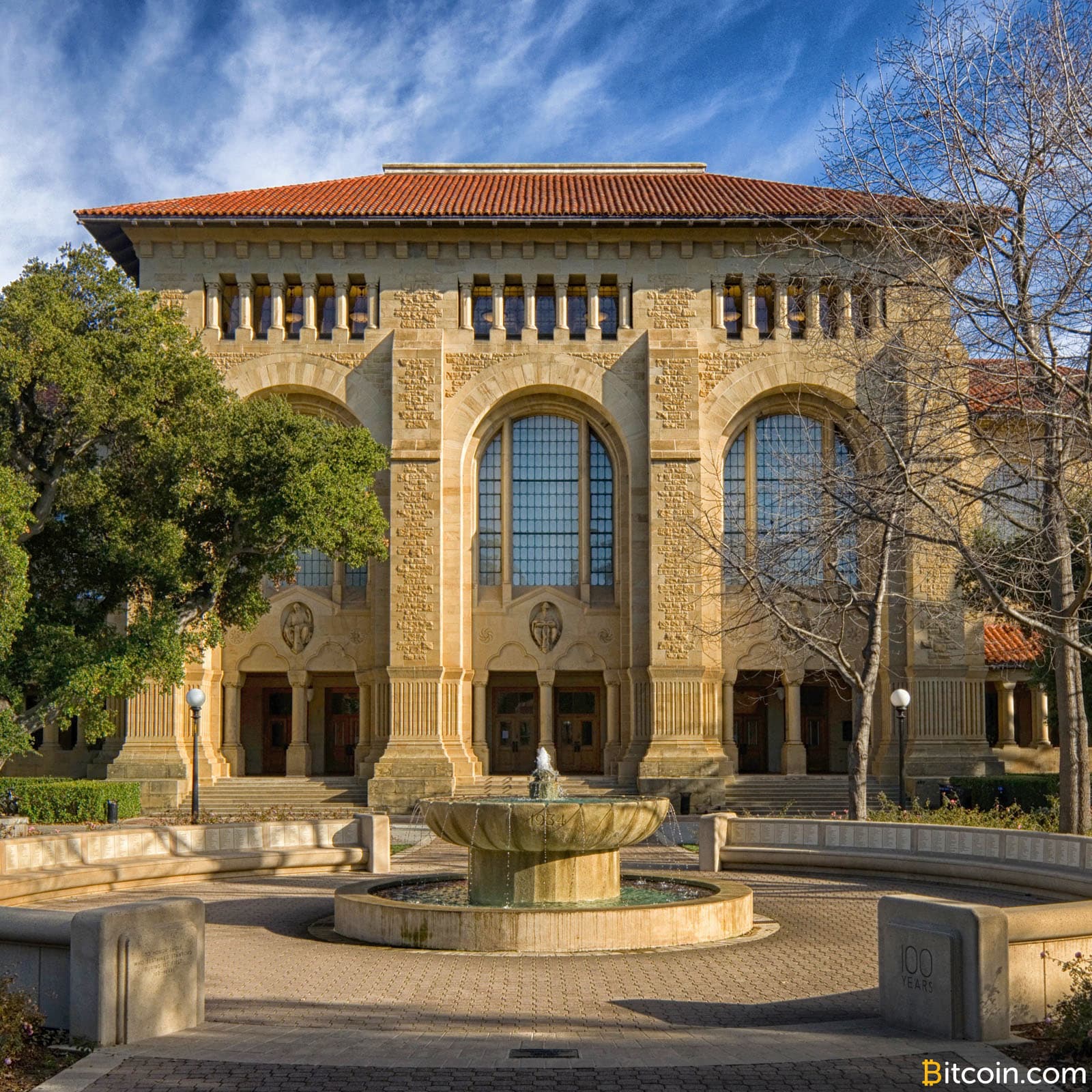 Over One Million People Enroll in Online Crypto Class