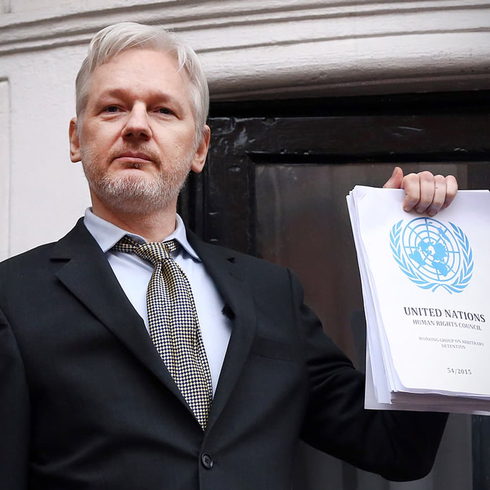 Wikileaks Founder Responds to Banking Blockade 2.0: "Use Cryptocurrencies"