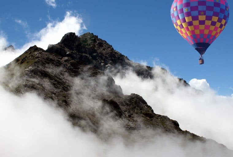 Peak Blockchain Hype? Firm With No Revenues and No Product Is Worth $1.2 Billion