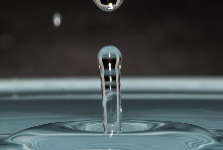 Is the Centralized Ripple Database With the Biggest Pre-Mine Really a Bitcoin Competitor?