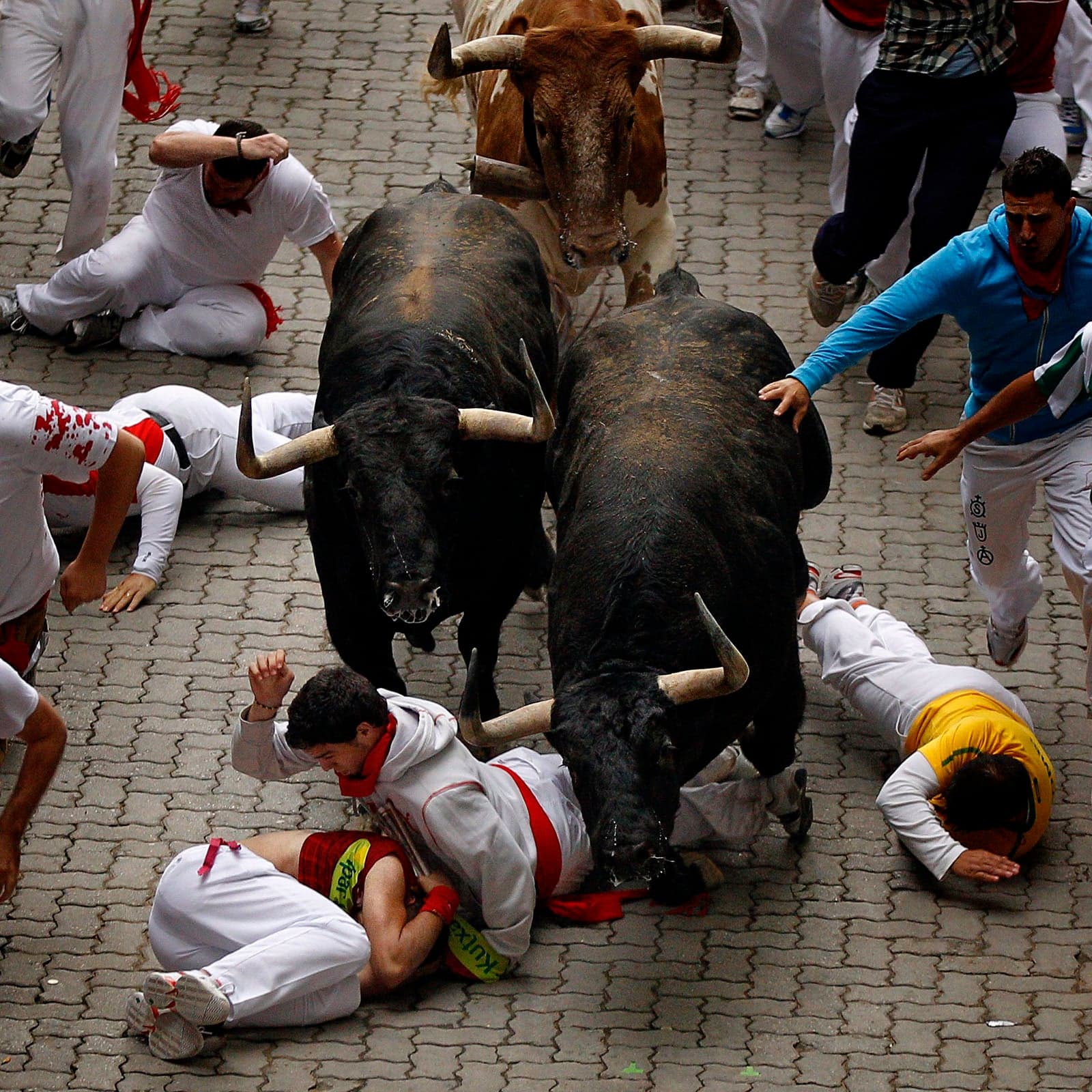 Once Coy, Hedge Funds Now Rush to Bitcoin