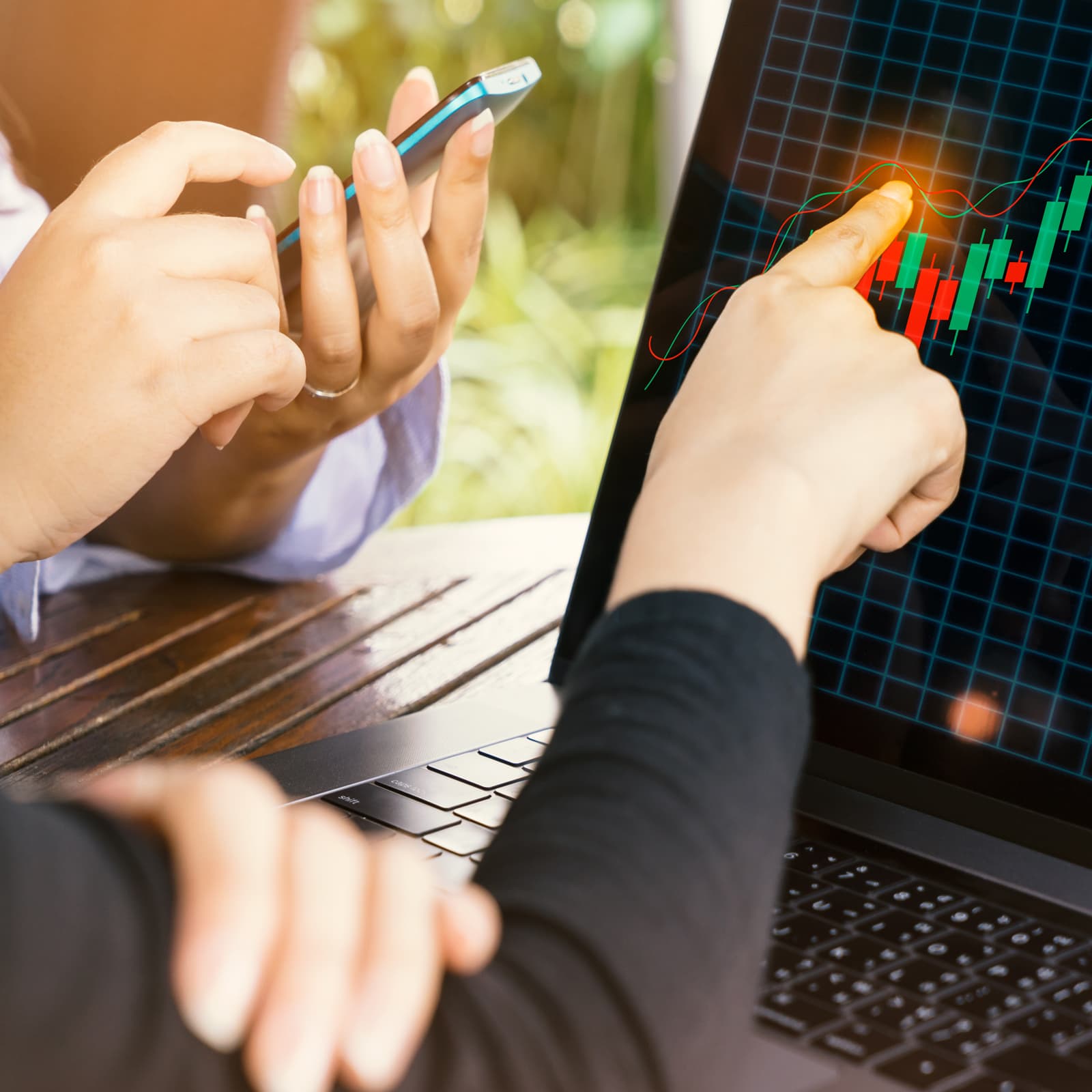 Market Update: BTC Value Consolidates After Bouncing