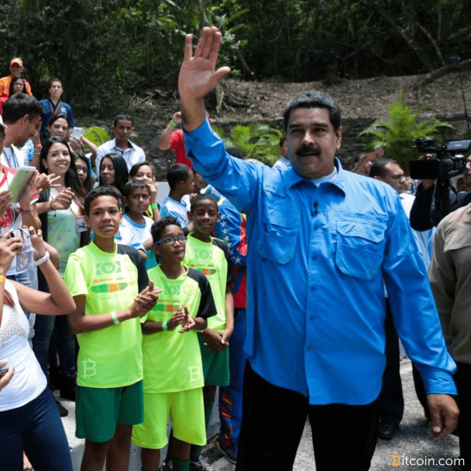 Venezuela Seeks Miners for the Petro - Maduro Claims 860,811 Already Signed Up