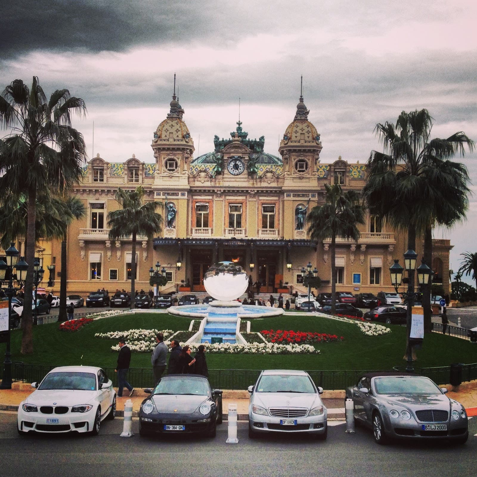 Bitcoin 2018 Price Projection Using Monte Carlo Random Walks: ~50,000 USD