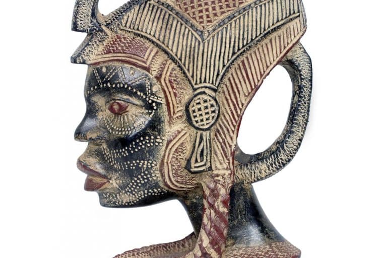 African Holding Company VP Urges Central Bank to Buy Bitcoin and Ditch Dollar