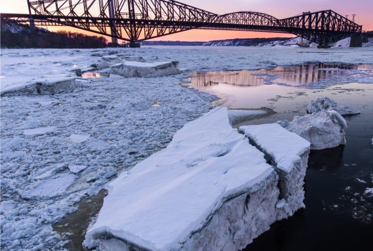 Big Chinese Bitcoin Miners Are Turning to Canada