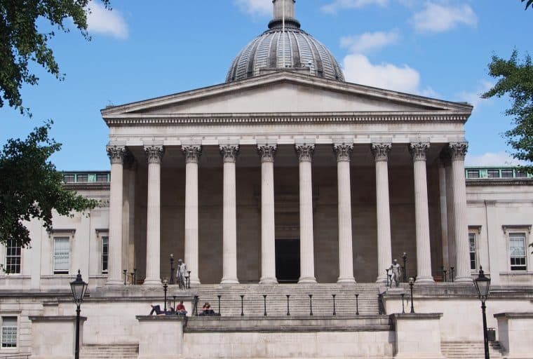 University College London Fights CV Fraud via Bitcoin Verification