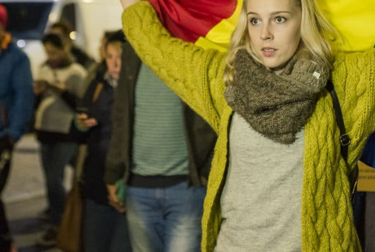 Poll Suggests Young Romanians Want to Pay with Crypto