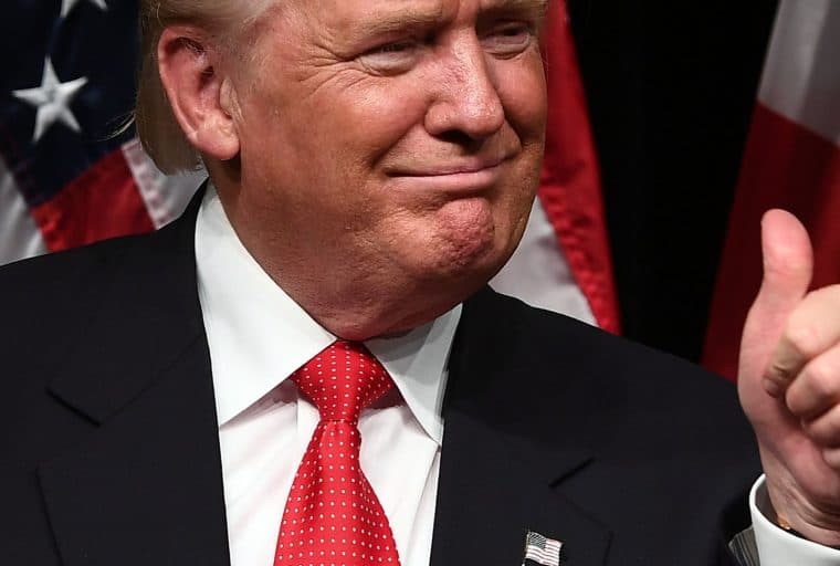 Trump Signs Executive Order Banning Venezuela’s Petro Cryptocurrency