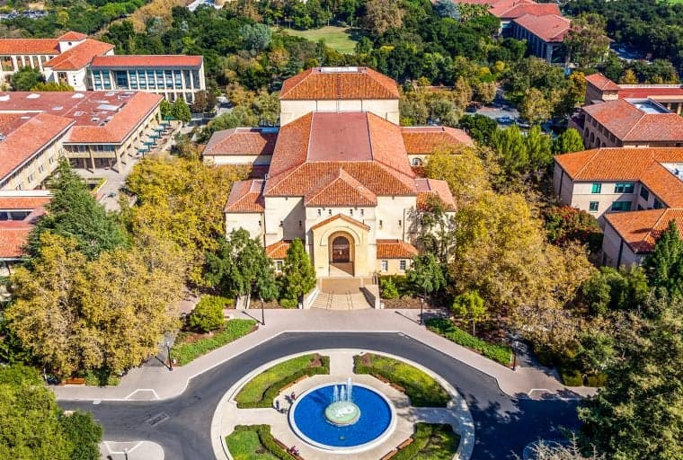 Stanford, Wharton and Georgetown Expand Bitcoin Business Classes