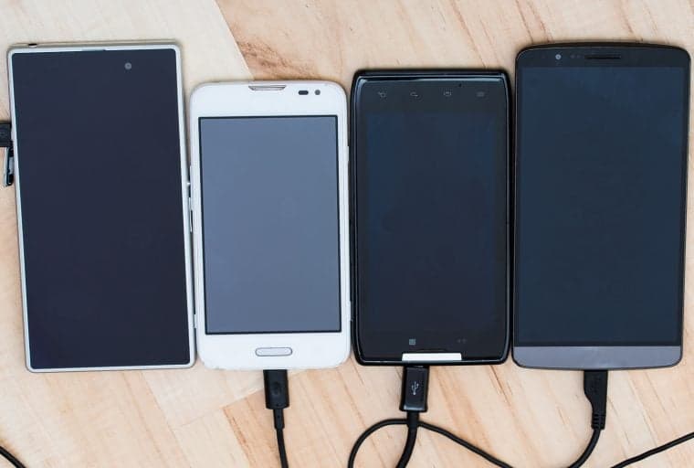 Chinese Household in Trouble for Chasing a Lost Cause – Mining Bitcoin with Phones