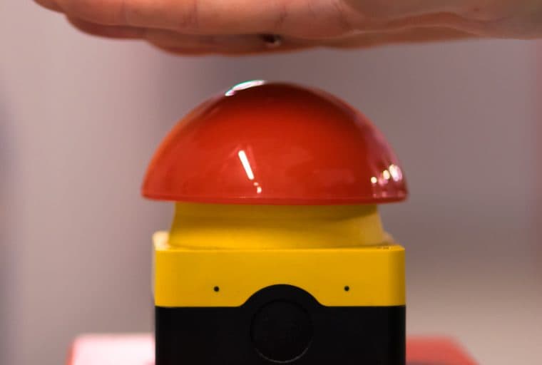 Exchanges Suspend ERC20 Token Deposits After Discovery of Smart Contract Bug