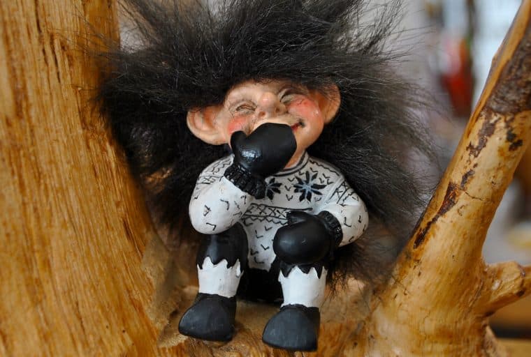 Bitcoin in Brief Wednesday: Hacker Gets Trolled, Vertcoin Gets Hacked