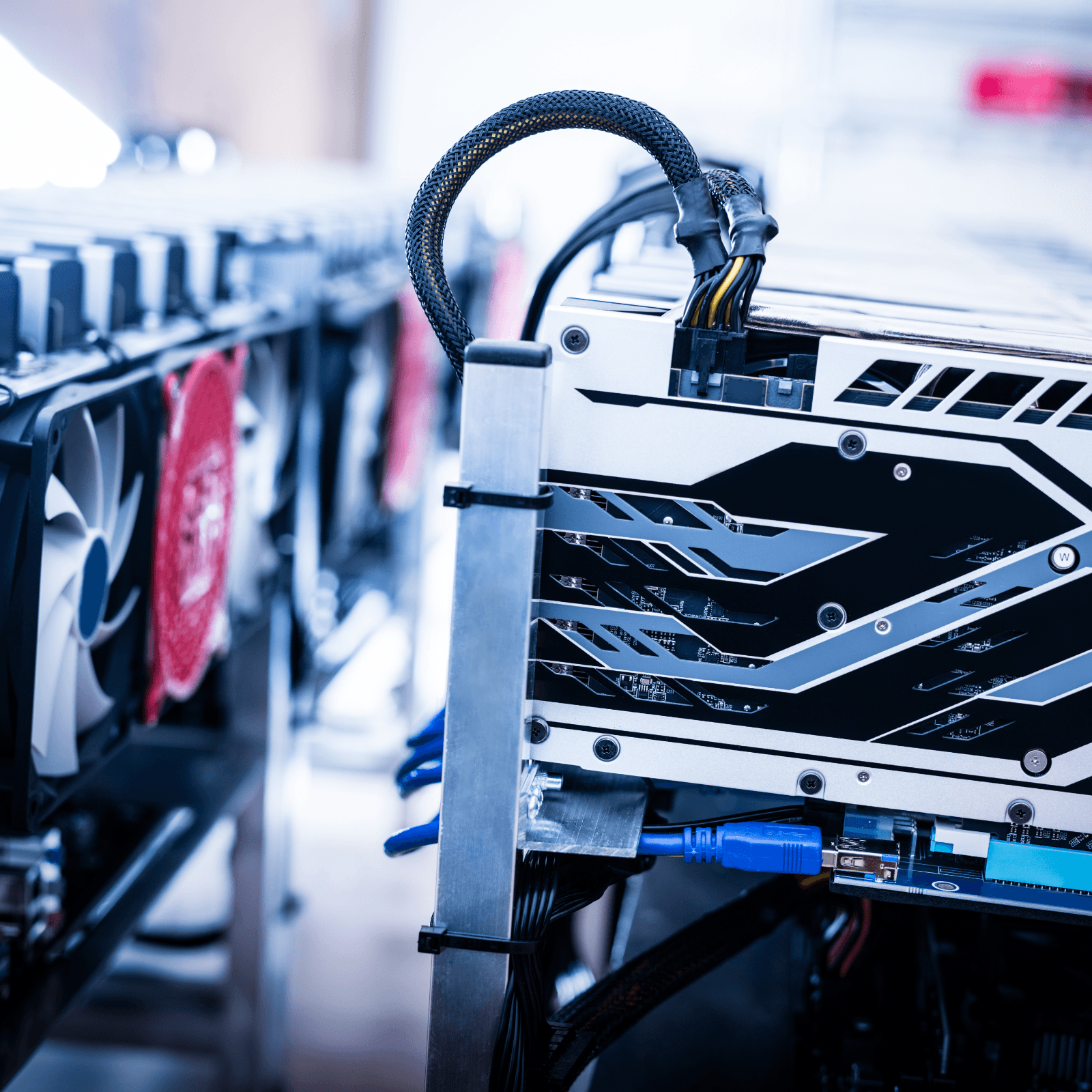 Russian Court and Customs Prevent Import of Crypto Mining Equipment