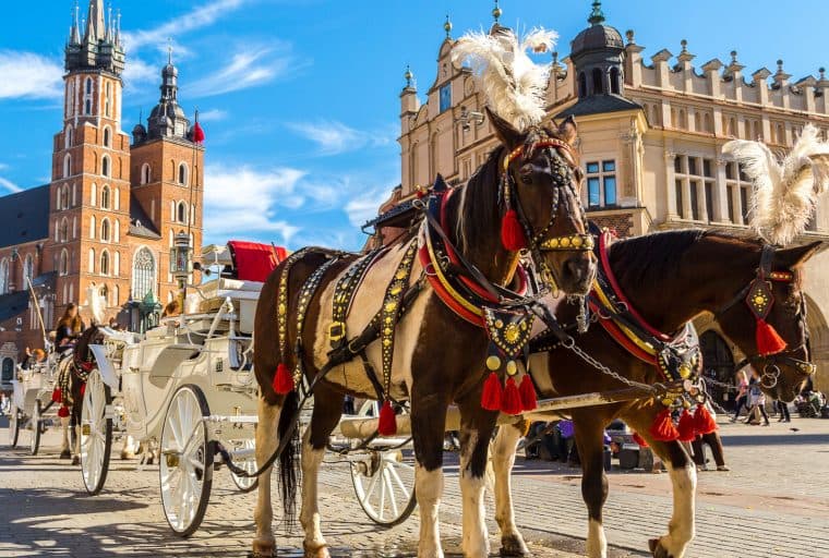 Polish Bitcoin Association Seeks Protection from Alleged Banking Embargo