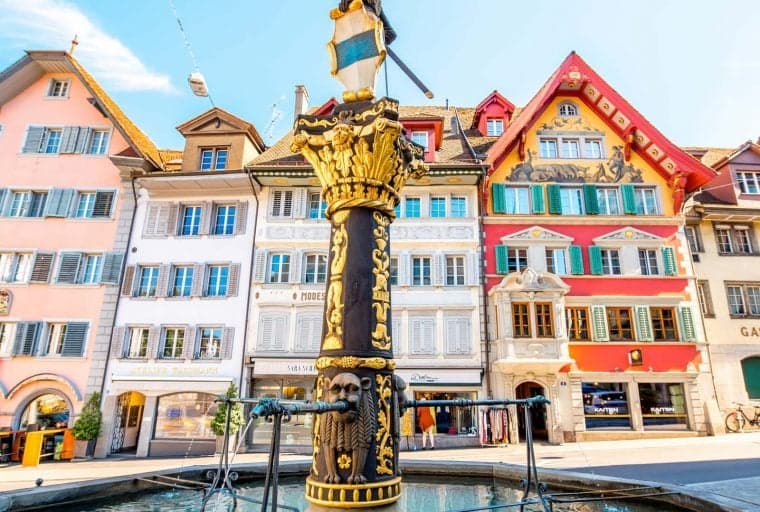 Bitcoin in Brief Wednesday: Zug Tests Blockchain to Decide on Fireworks and Digital IDs