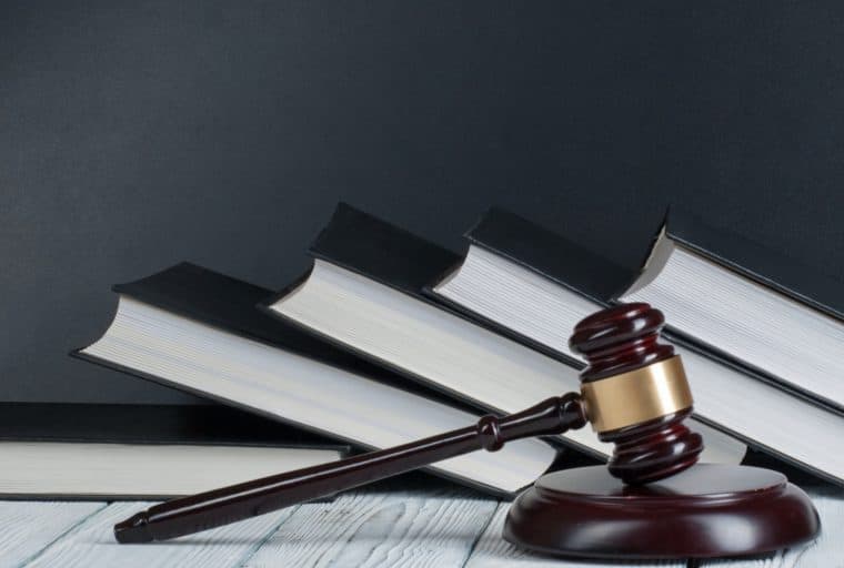 U.S. Executive Branch Employees to Disclose Crypto Holdings, French ICO Regulations Coming