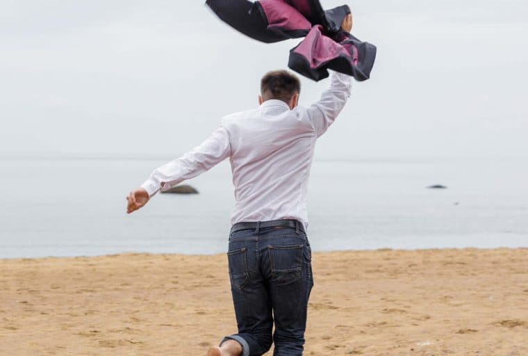 Bitcoin in Brief Monday: Chief Strategist Quits Bitfinex, Cryptos Climb Capitol Hill