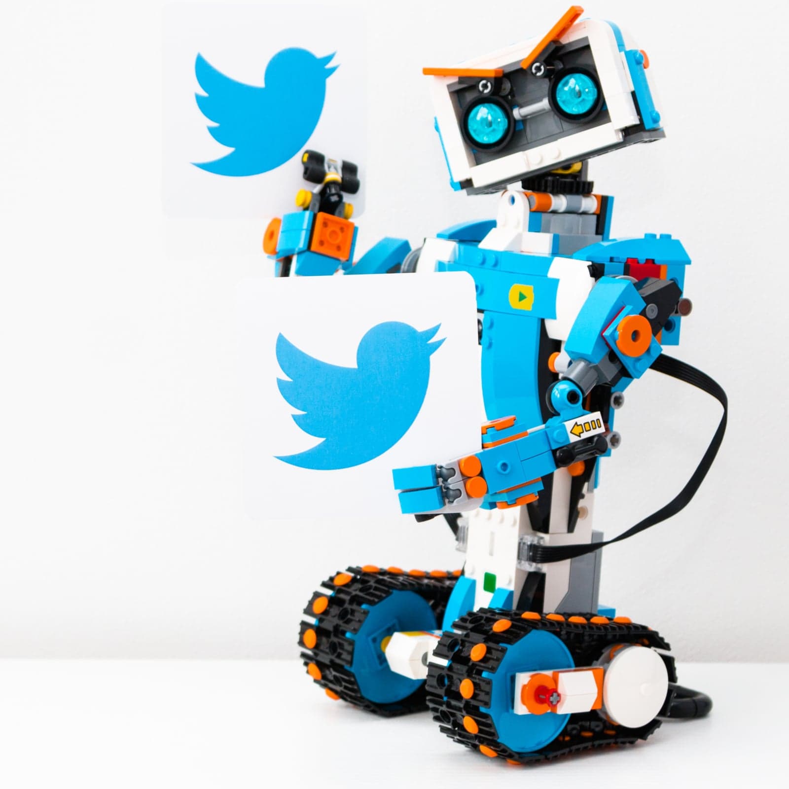 The Daily: Google Founder Is a Crypto Miner, Elon Musk Impressed by Scambots