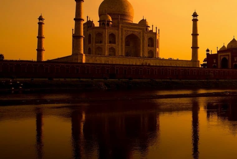 India Exchange Unocoin Suspends Withdrawals Following Central Bank Demands