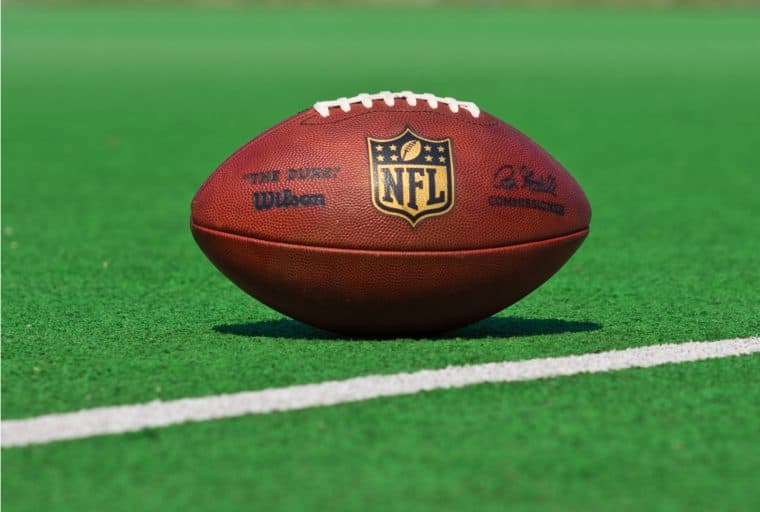 The Daily: NFL Players to Earn Crypto, McDonald's Unveils Maccoin, Bill Clinton at Swell
