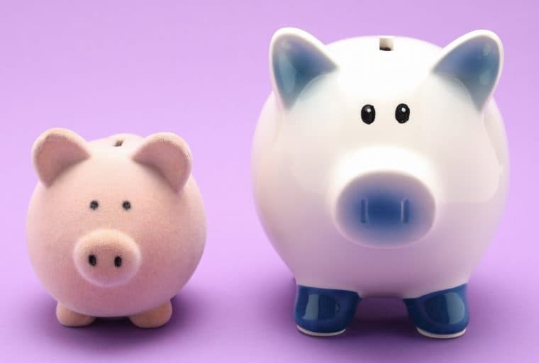 Poor Russians More Aware of Crypto Than the Rich, Poll Finds