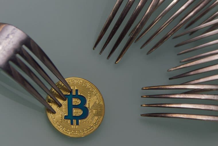 Chinese Investor Sues Okcoin Over 38.748 'Unclaimed' BCH