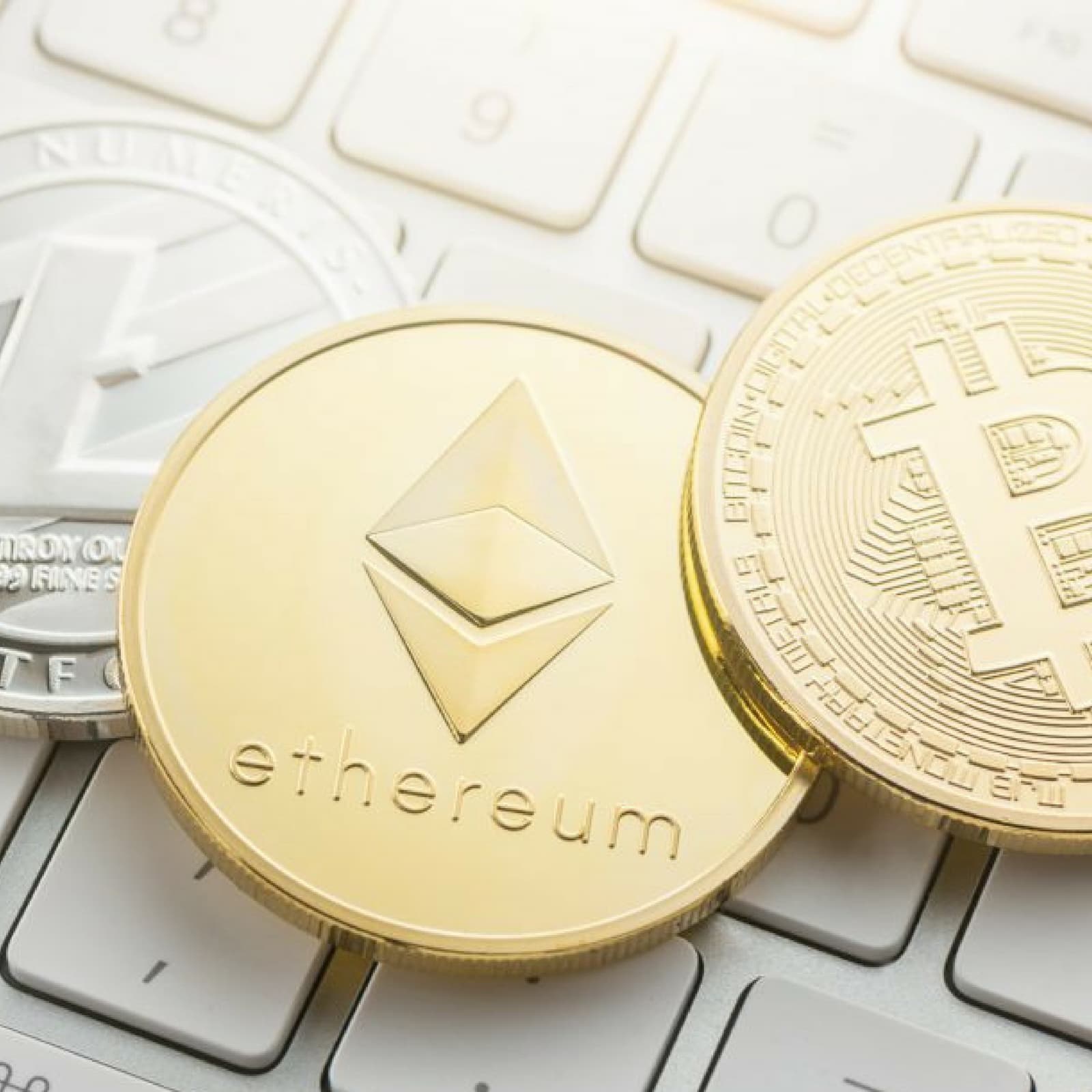 Yahoo! Finance Rolls Out Bitcoin Core, Ethereum, Litecoin Trading