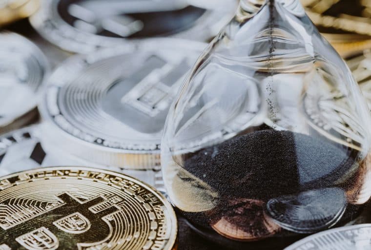 Markets Update: Crypto-Traders Patiently Wait for a Break Out