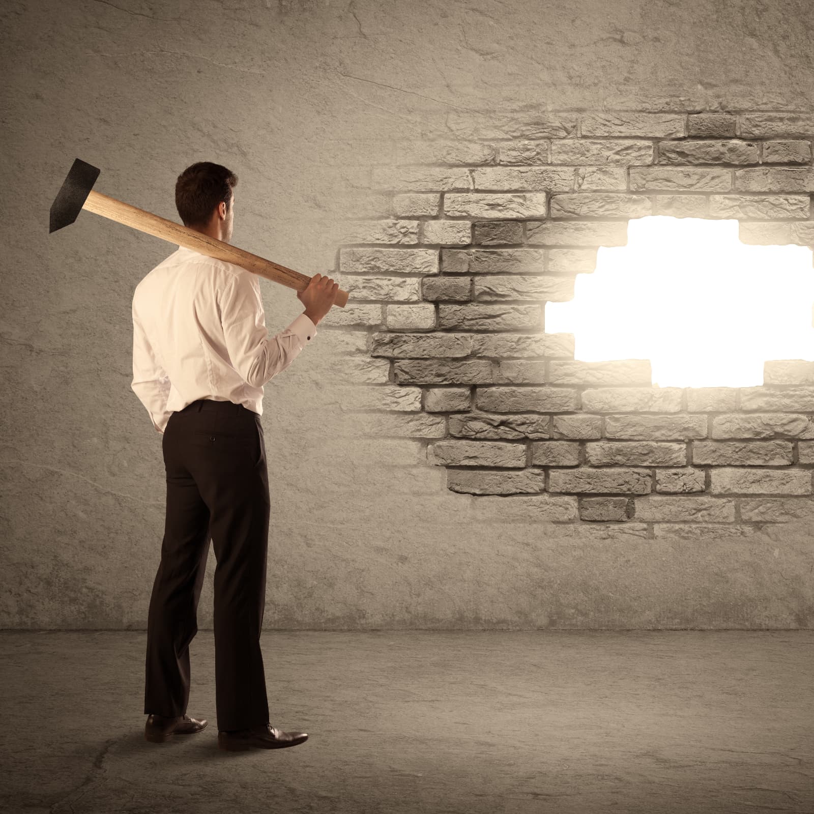 Thai Crypto Exchange Determined to Stay Open After SEC Orders Shutdown