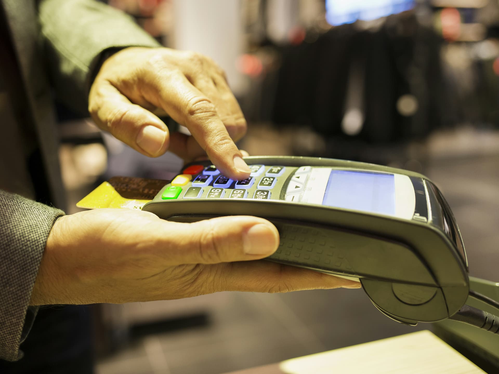 Spain's 2gether Unveils Crypto Debit Card, as Polispay Is Forced to Cancel Its Mastercard