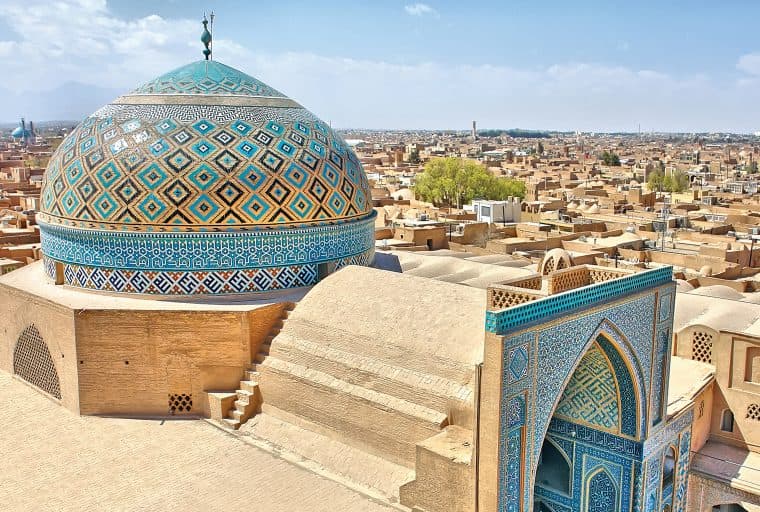 Iranians Defy Warning and Share Pictures of Bitcoin Mining in Mosque