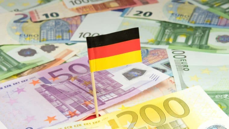 Banks Turn Away Customer Deposits due to Negative Interest Rates in Germany