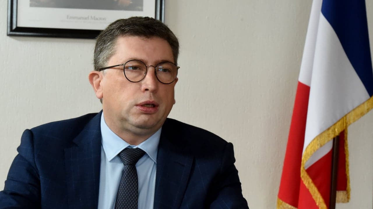 French Lawmaker Signs Petition to Allow Central Bank to Buy and Hold Bitcoin