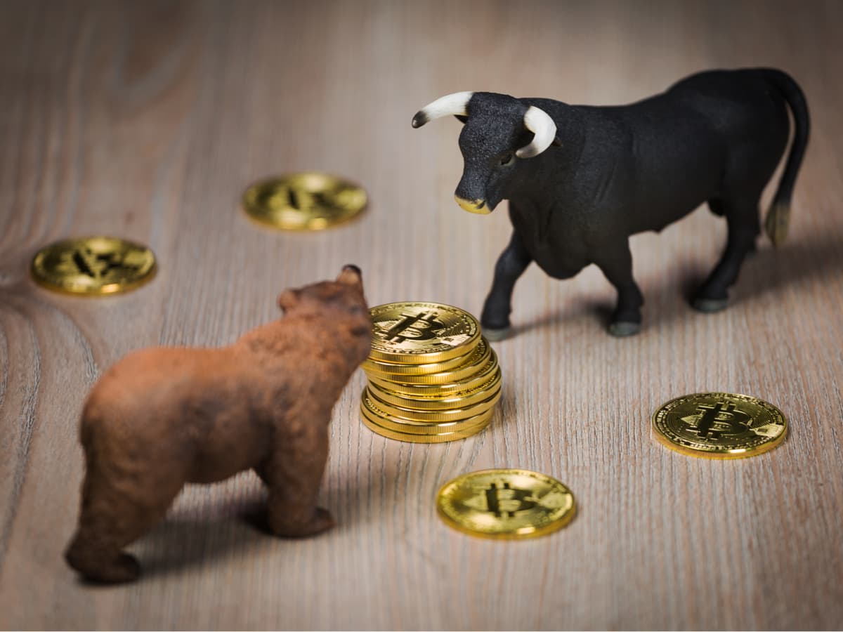 Market Update: Crypto Traders Search for Bullish and Bearish Trends