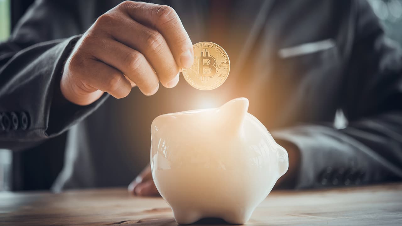 Wilshire Phoenix Files Publicly-Traded Bitcoin Trust to Challenge Grayscale's $3.4 Billion Dominance