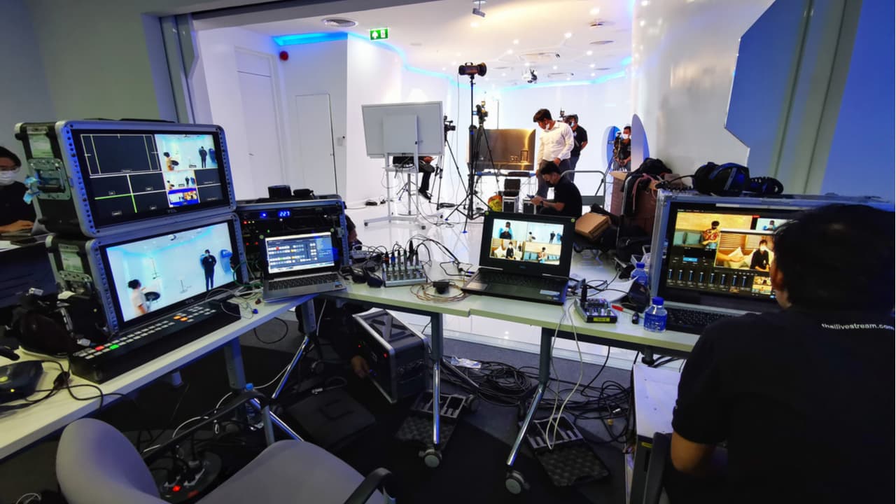 Cobie Livestream Raises $800,000 in Crypto to Pay Child's Cancer Treatment