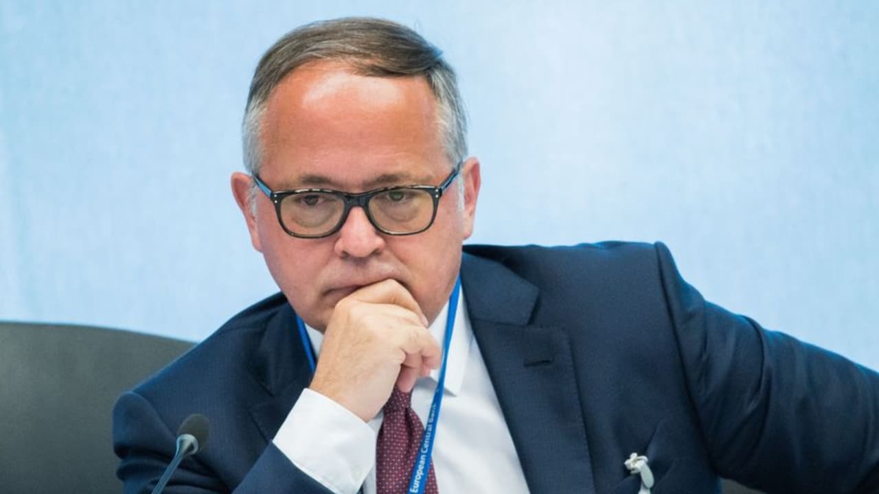 BIS Official Insists Bitcoin Fails Means of Payment Test, Calls El Salvador's BTC Law 'Interesting Experiment'