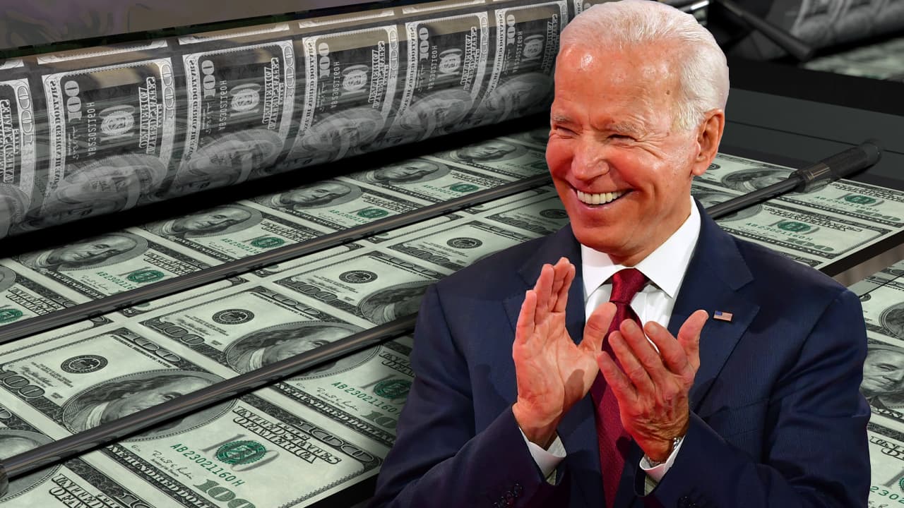 Fed Faces Double Inflation as Supply Chain Falters, Economists Question Spending, Biden 'Not Worried'