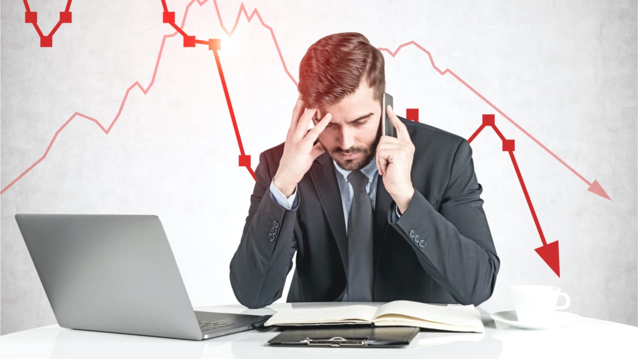 Bitcoin's Value Dropped 8% This Week, Analyst Says Equities Correction Could Impact Crypto