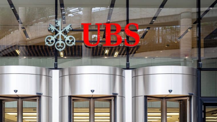 UBS Advises 'Stay Clear' of Cryptocurrencies — Warns 'Regulators Will Crack Down on Crypto'