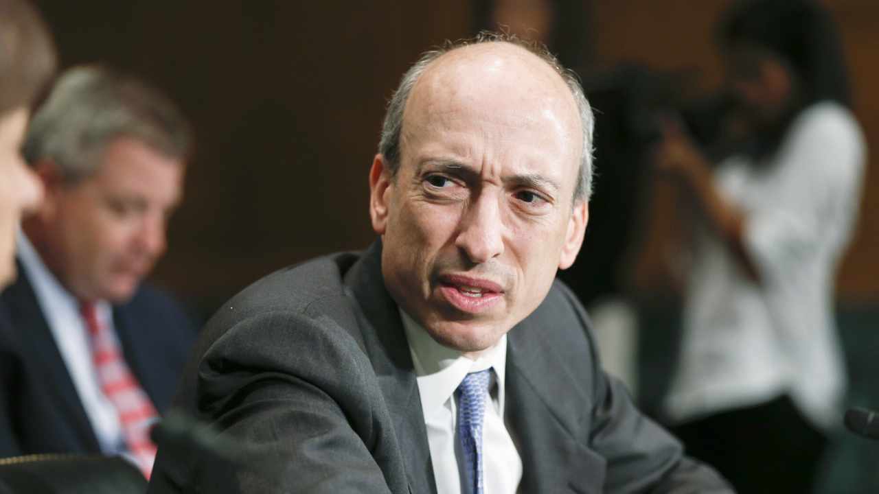 SEC Chairman: Cryptocurrency Won't Reach Its Potential if It Tries to Stay Outside Our Laws